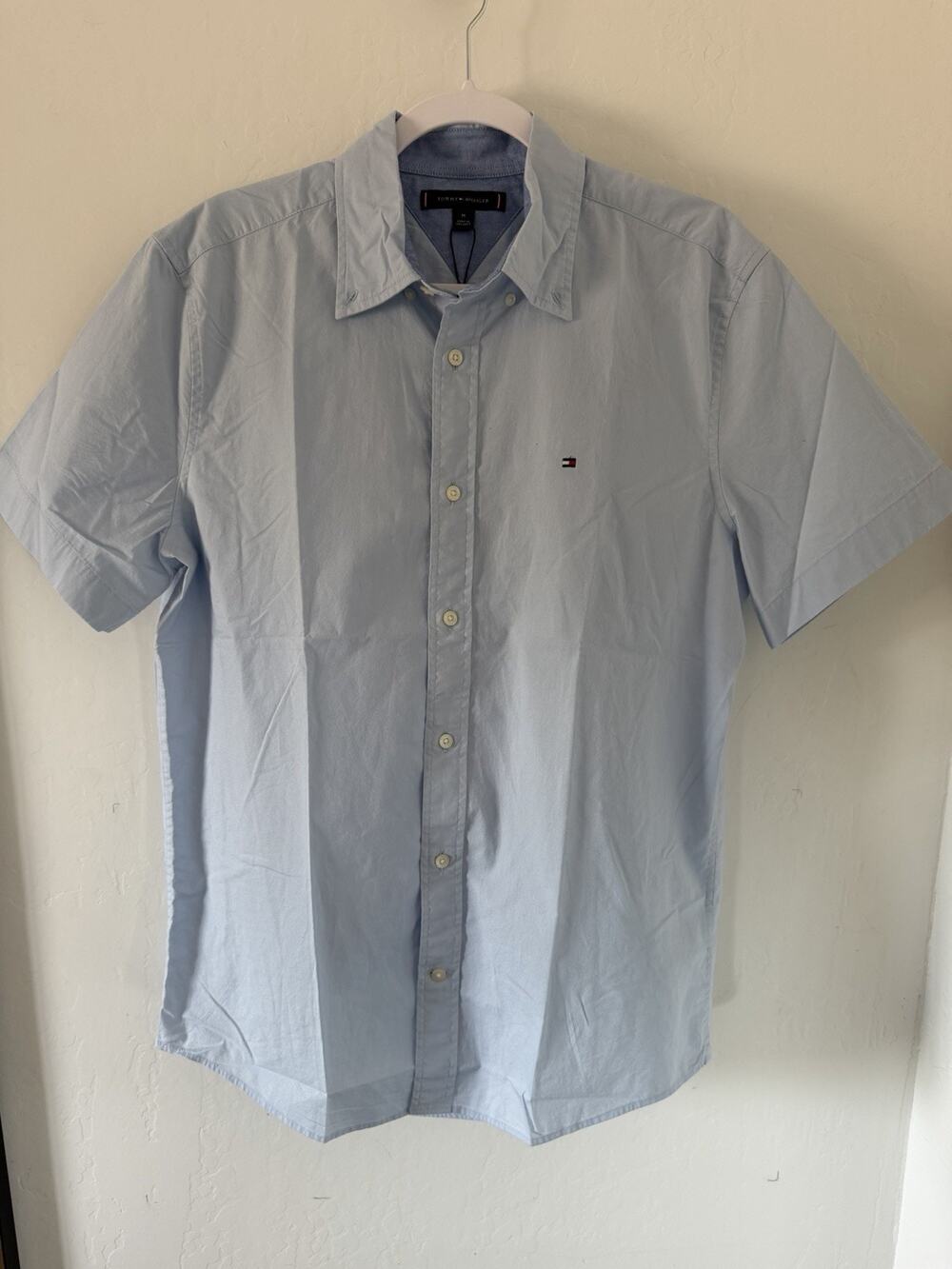 Tommy Hilfiger Men’s Short Sleeve Button Down Shirt Light Blue M NWT